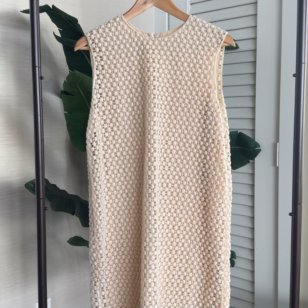 Lace dress by Cholé